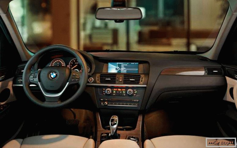 BMW X3 notranji restyling 2014