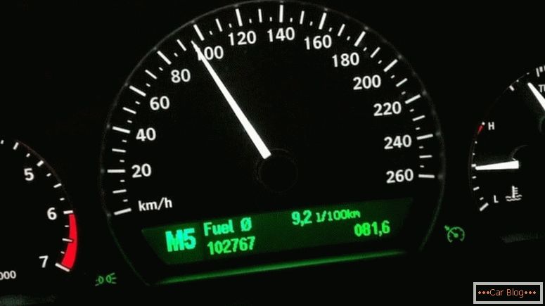 Poraba bencina na 100 km - glavni kazalnik učinkovitosti avtomobila
