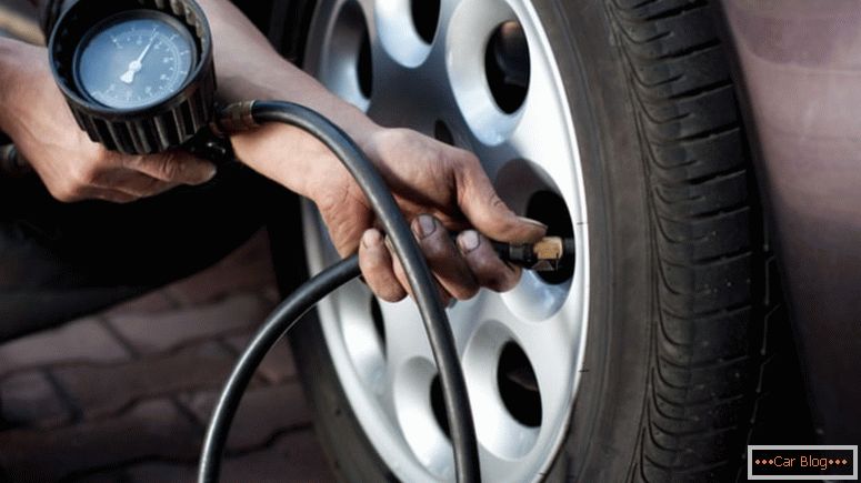popravite tlak v pnevmatikah za zmanjšanje porabe