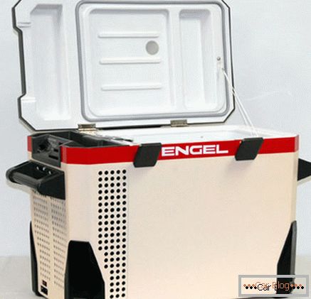 Kompresorski avtomatski hladilnik (samodejni zamrzovalnik)