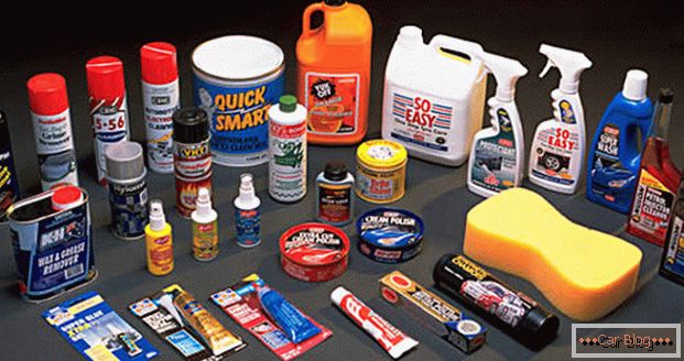 Danes je na voljo širok izbor izdelkov za čiščenje avtomobilov.