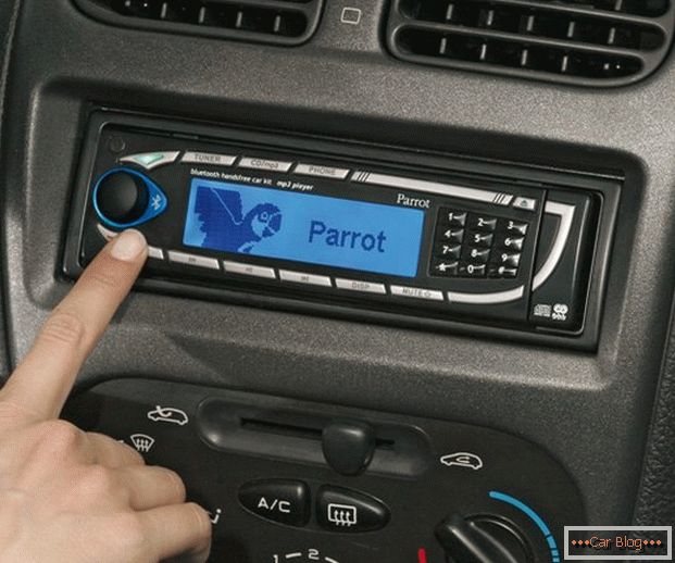 Sodobnega avtomobila je težko predstavljati brez radia