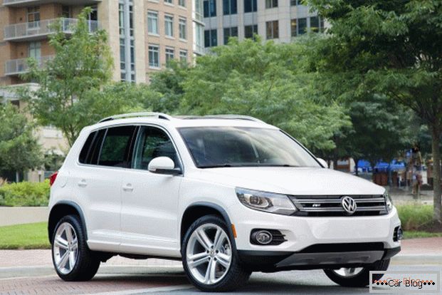 Volkswagen Tiguan s svojim videzom navdihuje zaupanje, da bo potovanje udobno in varno