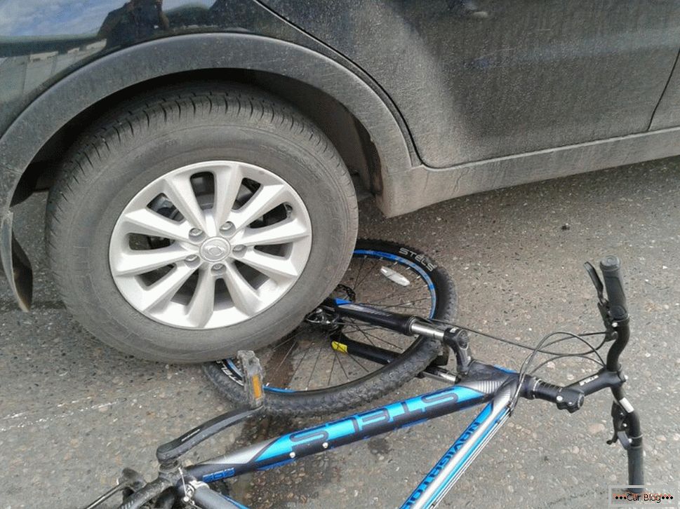 nesreče s kolesarji