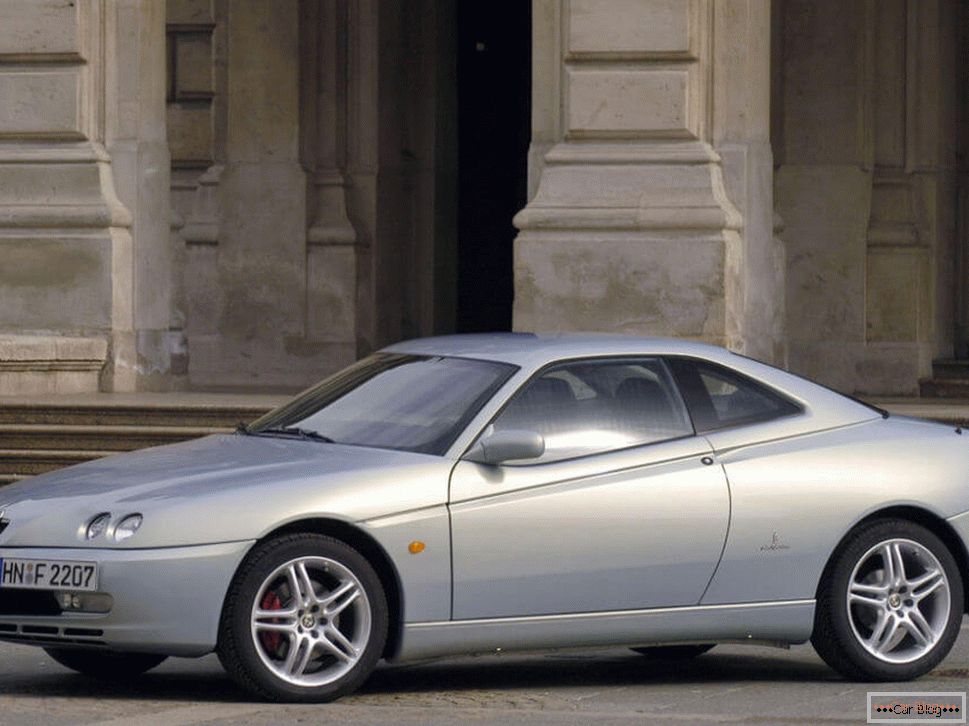 Alfa-Romeo GTV 1994 let
