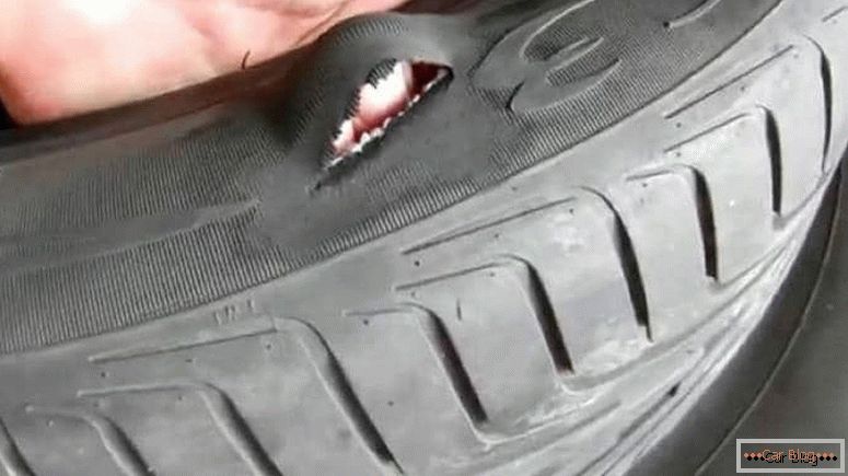 kako dolgo traja komplet za popravilo pnevmatik