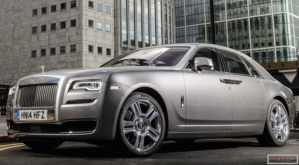 Rolls-Royces, Maserati in drugi avtomobili razreda