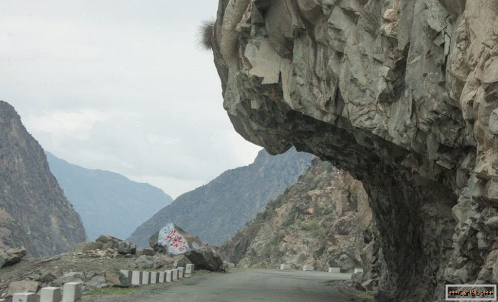planinska cesta v Pakistanu