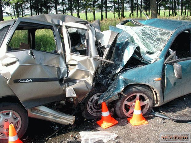 Avtomobilske nesreče povzročajo veliko smrti